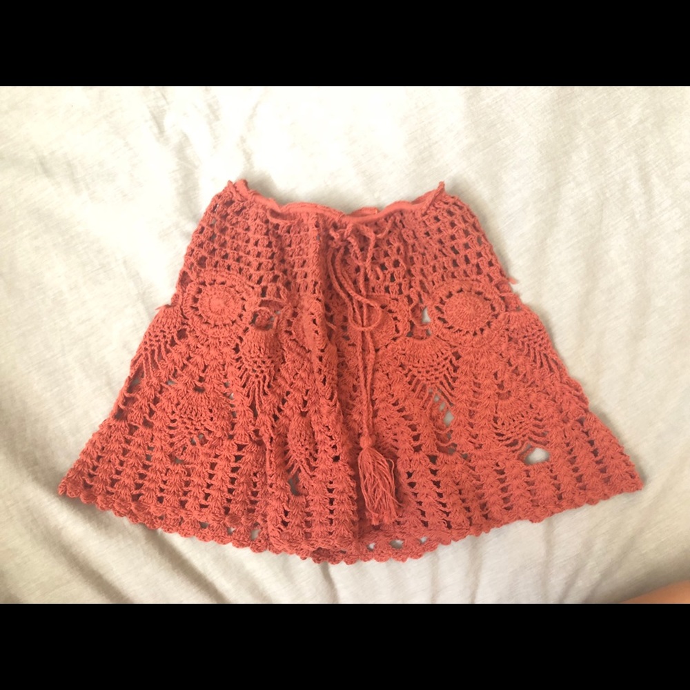 Andi Bagus skirt
